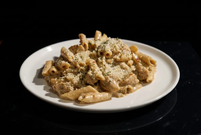 Chicken Alfredo.